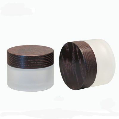 tarro cosmético de cristal del hombro oblicuo de 15g 30g 50g con crema de madera de la tapa de Brown