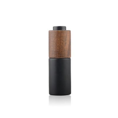 Nuevo casquillo de bambú de madera desarrollado alrededor de Violet Glass Bottle oscura con la bomba de la loción