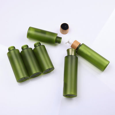 Empaquetado cosmético de bambú del skincare amistoso de Eco con la botella verde del ANIMAL DOMÉSTICO